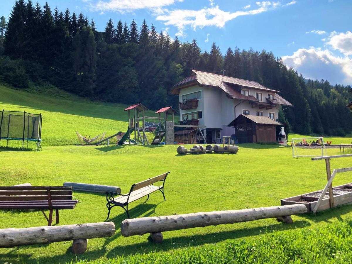 Chalets Und Apartments Hauserhof Nassfeld 스칼라니첸 외부 사진