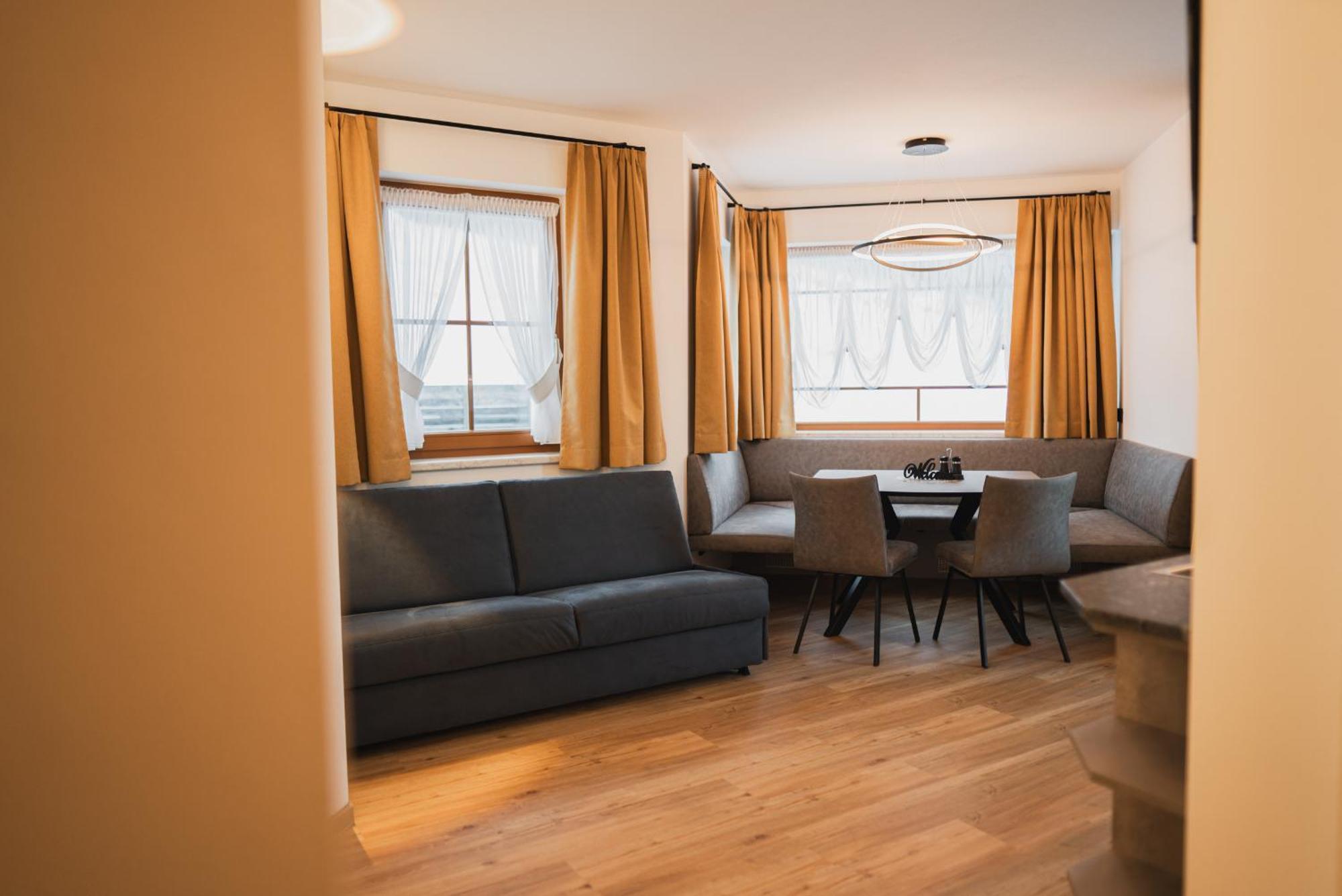 Chalets Und Apartments Hauserhof Nassfeld 스칼라니첸 외부 사진