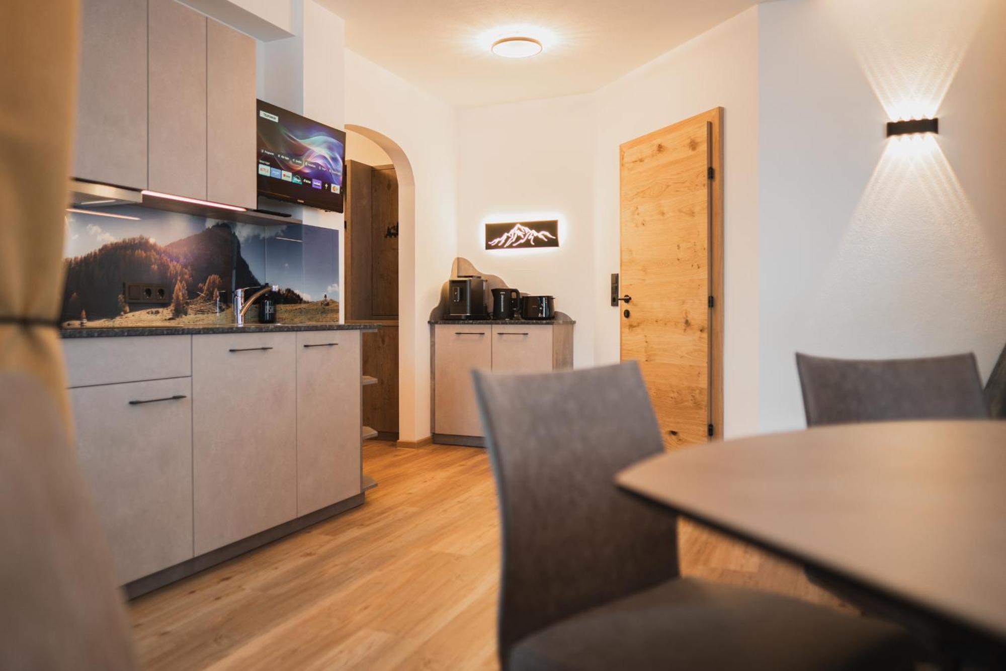 Chalets Und Apartments Hauserhof Nassfeld 스칼라니첸 외부 사진